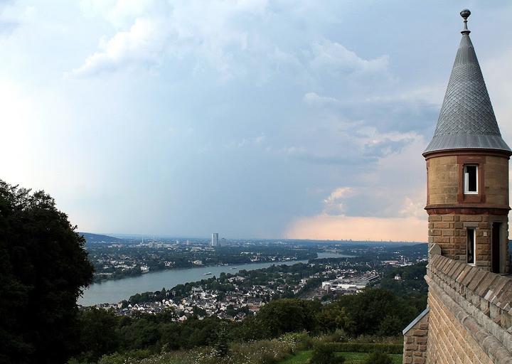 Am Drachenbrunnen